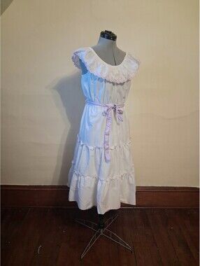 Vintage Dress, White Ruffled Purple Embroidered Sun Dress Shelly Michaels Sz 14